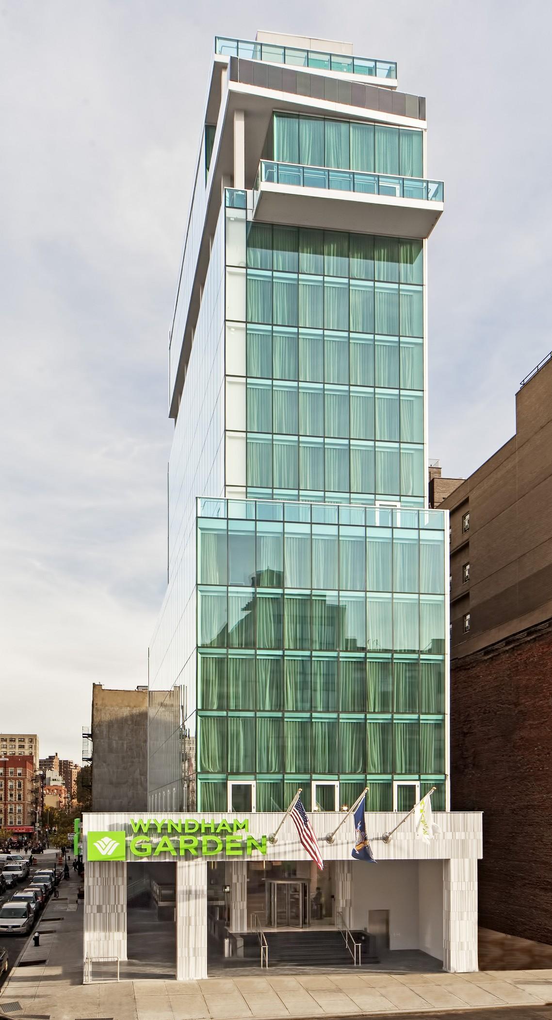 Wyndham Garden Chinatown Hotell New York Exteriör bild