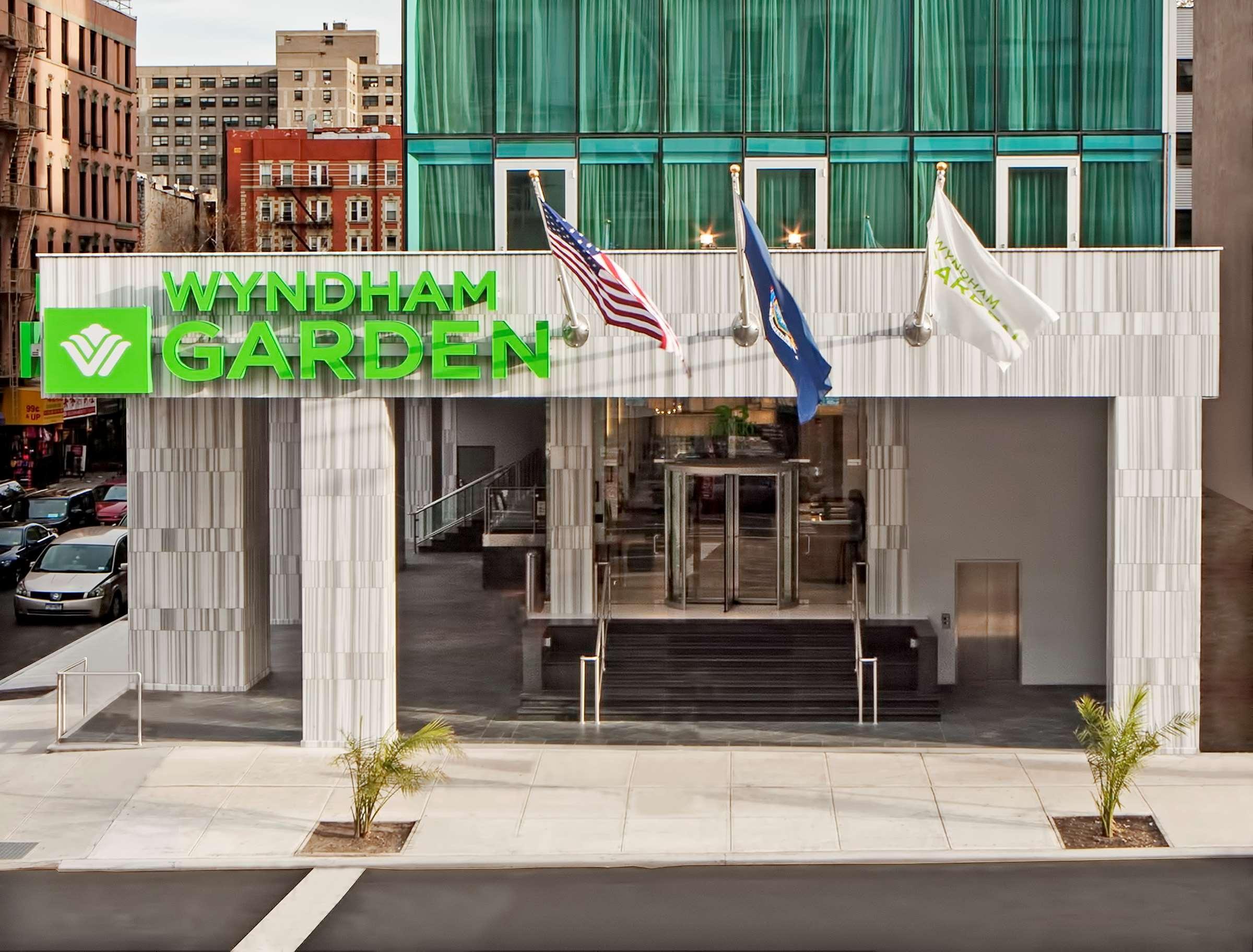Wyndham Garden Chinatown Hotell New York Exteriör bild