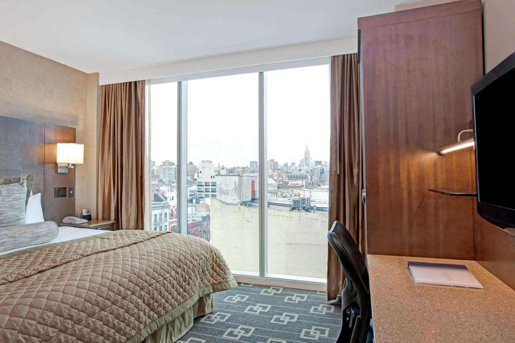 Wyndham Garden Chinatown Hotell New York Exteriör bild
